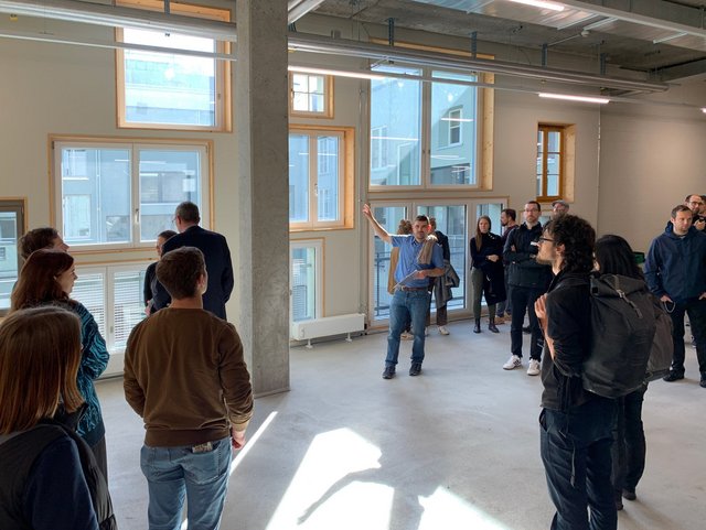 Outsight Re-Use Zirkukäres Bauen Besichtigung Kultur- und Gewerbehaus ELYS Basel