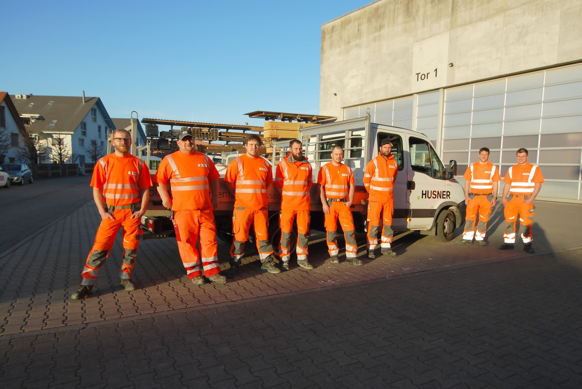 HUSNER Montageteam Wildtierüberführung Neuenkirch
