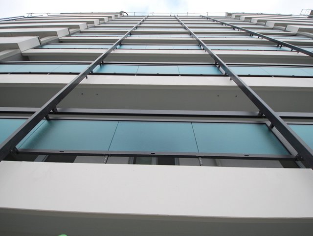 Fassadenbau Glasfaserbetonelemente Glasgeländer Redingstrasse Basel Fassadenbau Glasfaserbetonelemente Glasgeländer Redingstrasse Basel