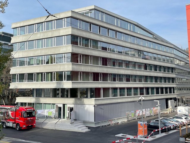 Outsight02 Kundenevent Zürich Fassadenbau Neubau Kriminalabteilung Stadtpolizei Outsight02 Kundenevent Zürich Fassadenbau Neubau Kriminalabteilung Stadtpolizei