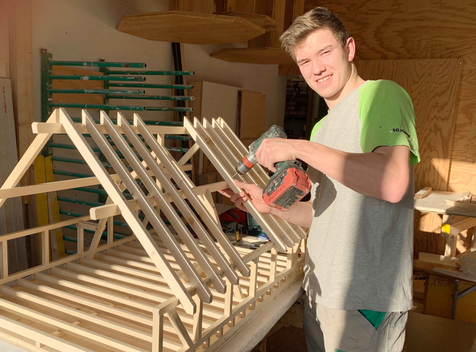 Lehrlingswettbewerb Zimmermann Holzbau Schweiz Sektion Aargau Lehrlingswettbewerb Zimmermann Holzbau Schweiz Sektion Aargau