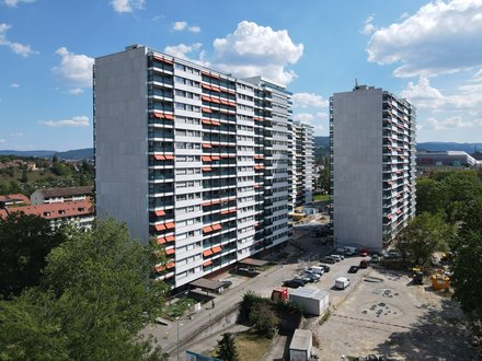 Fassadenbau Basel Fassadensanierung MFH Redingstrasse Glasfaserbeton