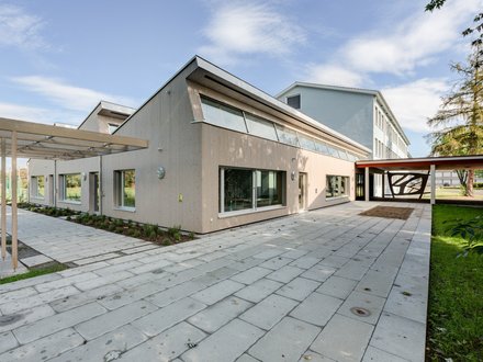 Schulhaus Hirzbrunnen, Basel