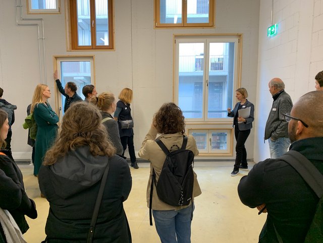 Outsight Re-Use Zirkukäres Bauen Besichtigung Kultur- und Gewerbehaus ELYS Basel