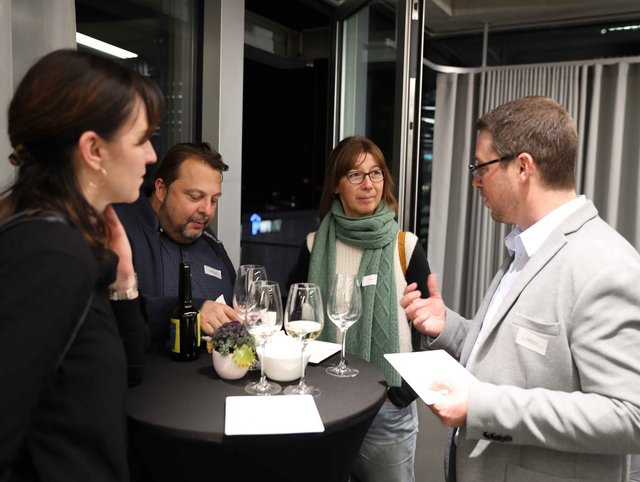 Outsight02 Kundenevent Zürich Fassadenbau Neubau Kriminalabteilung Stadtpolizei Outsight02 Kundenevent Zürich Fassadenbau Neubau Kriminalabteilung Stadtpolizei