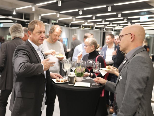 Outsight02 Kundenevent Zürich Fassadenbau Neubau Kriminalabteilung Stadtpolizei Outsight02 Kundenevent Zürich Fassadenbau Neubau Kriminalabteilung Stadtpolizei