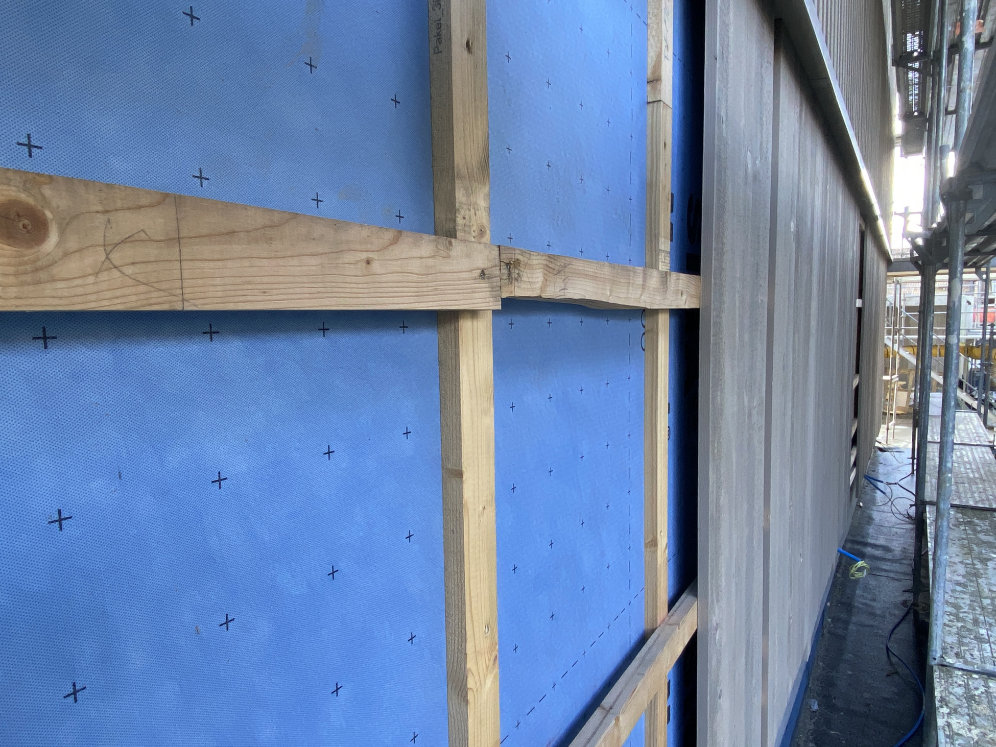 Küttigen Neubau Gesundheitszentrum Fassadenbau HUSNER