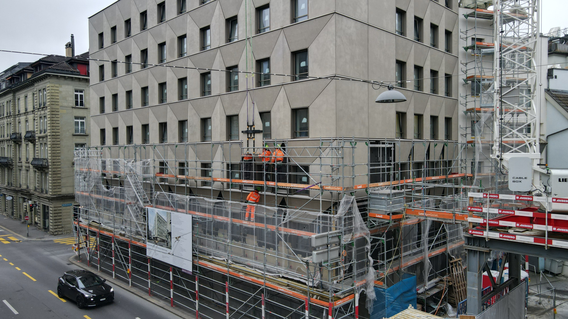 Fassadenbau Luzern Raiffeisenbank Energetische Fassadensanierung Glasfaserbeton