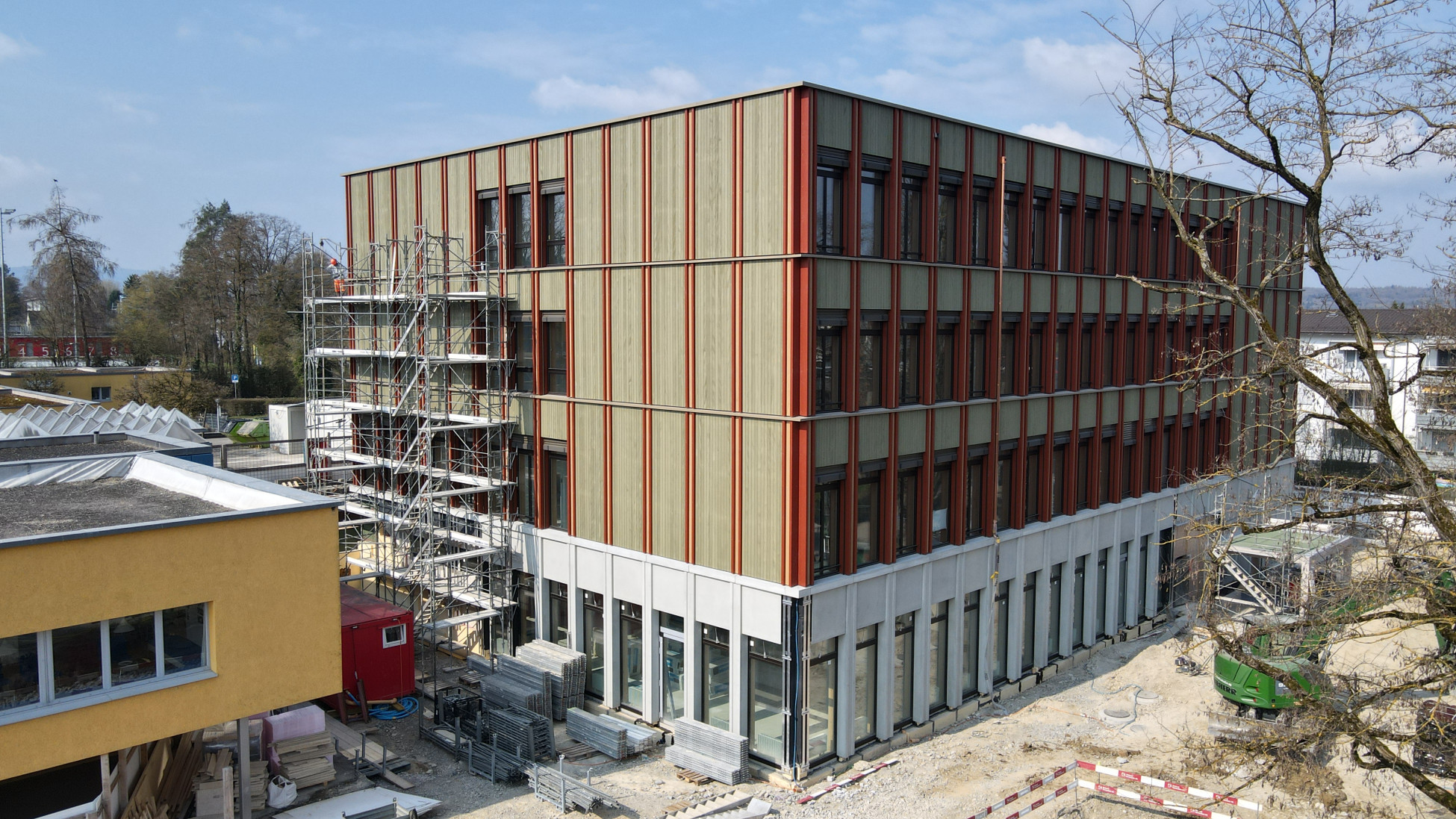 Buelach Turnhalle Schulhaus Fassade